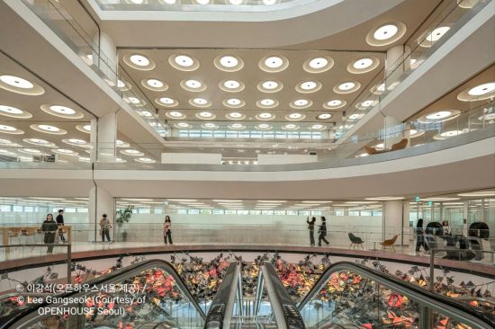 한국앤컴퍼니, 본사 사옥 일반 공개…테크노플렉스 '오픈하우스'