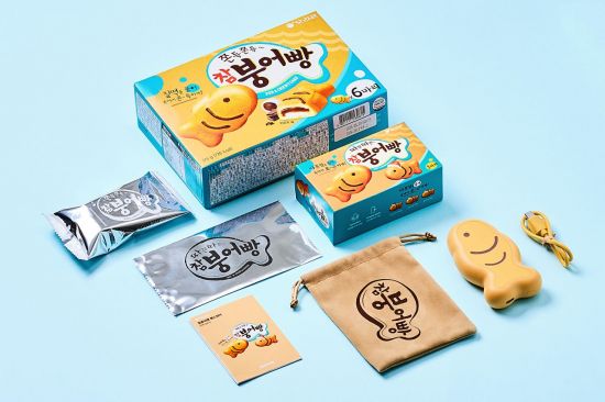'참붕어빵 손난로' 들고, '너구리 키링'…식품社, '맛'보다 '감성'을 판다