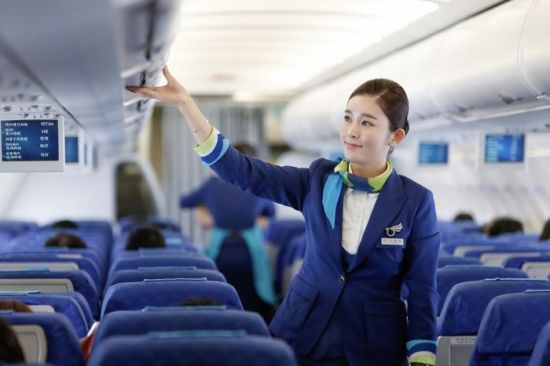 하루 4번 이착륙 '아찔한 비행'…"보안점검도 눈에 안 들어와"