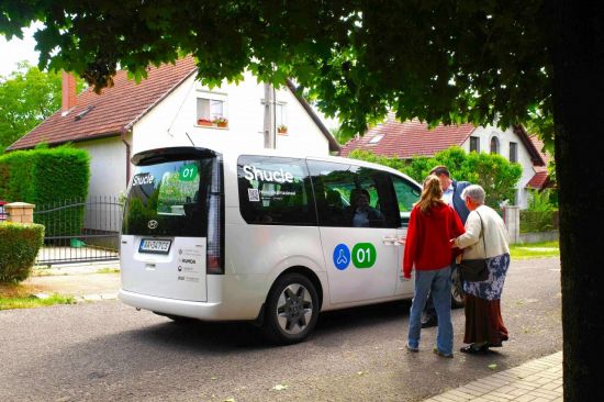 현대차·기아, 헝가리 소도시서 수요응답교통 '셔클' 성료
