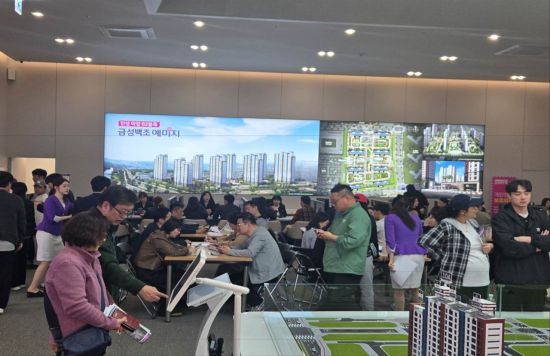 ‘안성 아양 금성백조 예미지’, 선착순 동·호지정 계약 중