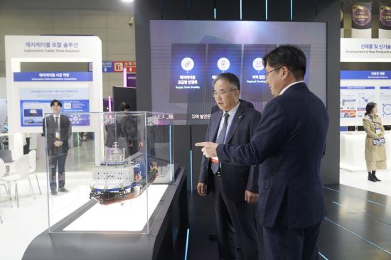 대한전선, 빅스포서 '서해안 에너지 고속도로' 해저케이블 첫 공개