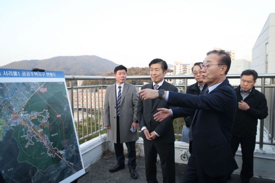 김윤덕 국토장관, 서리풀지구 지정 또 앞당긴다…"내년 1월 목표"