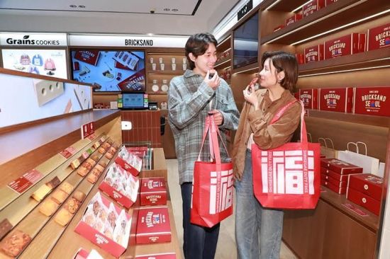 외국인도 '쓱데이' 즐겼다…신세계免, 매출 21% ↑