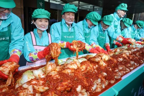 [포토] 올해도 이어진 사랑의 김장