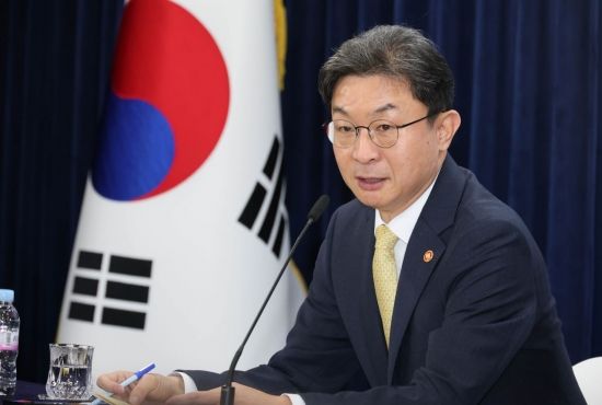 이억원 "PG통한 카드결제 제도개선 방안 빠른 시일 내 마련"