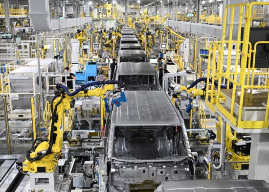 기아, 화성 공장 '미래형 PBV 생산 허브'로 만든다