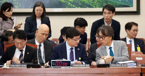 배출권 거래제, NDC 하한 53%에 맞춘다…기후테크에 5조 지원