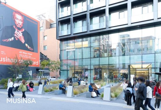 무탠다드, 올해 누적 방문 2000만명…"방문객 수 2.3배 증가"