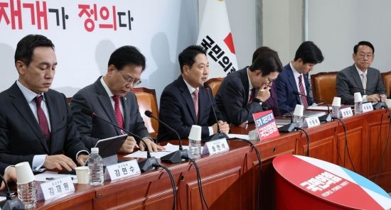 [포토] 장동혁 “내년 지방선거는 체제전쟁…모든 우파 결집해 연대해야”