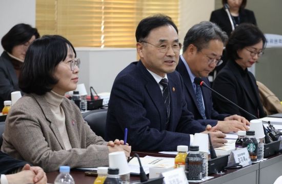 [포토] 제1차 고등교육 특별위원회 발언하는 차정인 위원장