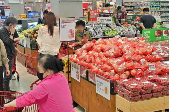 초겨울 먹거리 기획전…롯데마트, '헬러 윈터 페스티벌' 진행