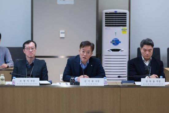 한은 "현금없는 사회 확산에 인프라 축소 우려…적극 대응해야"