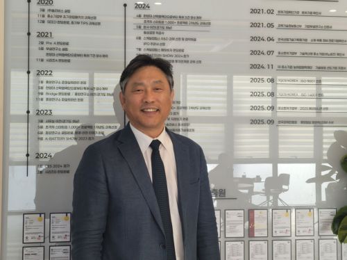 [인터뷰]"전고체 배터리는 정해진 미래…고체 전해질 가격 수직낙하할 것" 신동욱 솔비스 대표