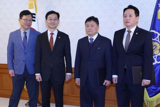 [포토] 헌번존중 정부혁신 TF 자문단 위촉식