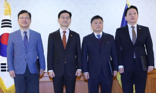 [포토] 12·3 비상계엄 관련 헌번존중 정부혁신 TF 자문단