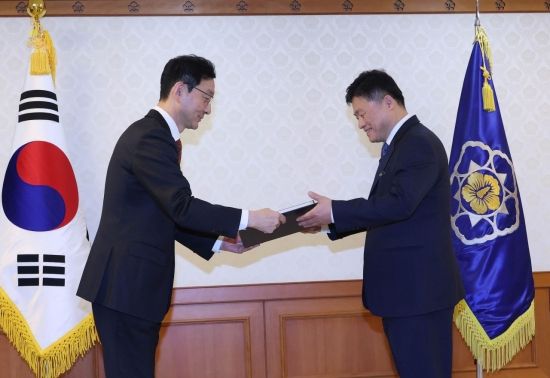 [포토] 김정민 변호사, 헌번존중 정부혁신 TF 자문단 위촉