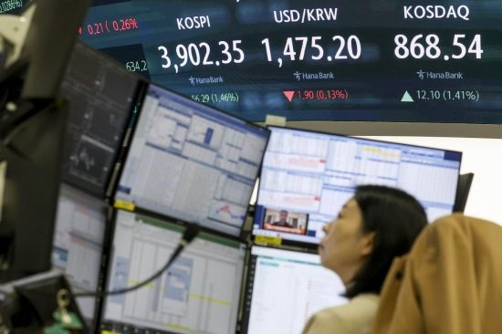 코스피, 장중 상승폭 줄여 3850대 마감