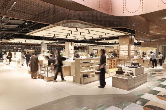 명품 가구·오디오 청음실…신세계百 강남점, 생활전문관 새단장