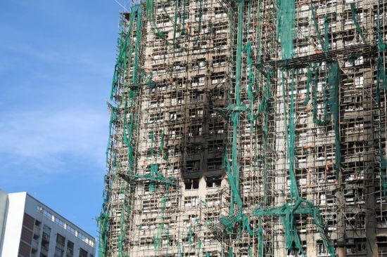 홍콩 당국 "아파트 화재참사 사망자 146명으로 증가"