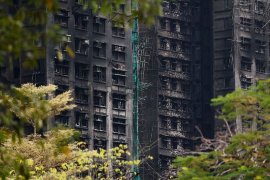 화재로 홍콩 민심 흔들리나…151만원 호텔 논란에 中 "선동 금지" 경고