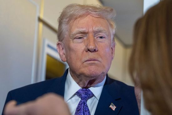 트럼프 지지율 36%…취임 후 최저치 기록 "물가 탓"