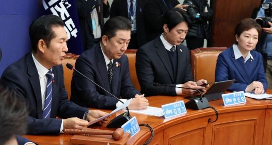 [포토] 정청래 “2차 종합특검 검토할 시점…국민적 요구 높아”