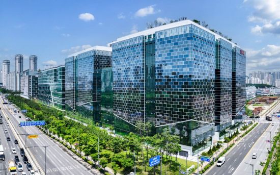 내부는 물류 혁신, 외부는 미래 성장동력… 완성형 지식산업센터 ‘청라 SK V1’