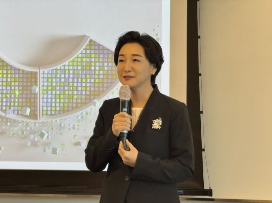 한국IBM 사장 "AI 시대, 데이터 전략이 기업 미래 결정"