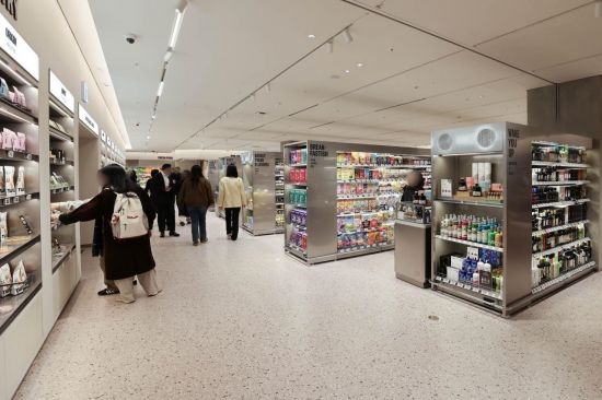 [르포] '둠칫 둠칫' 트랜디 꽉채워 눈 휘둥그레…지금까지 식품관 '쓱' 잊어라