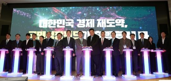 내년 국민성장펀드 30조 투입…국민참여 펀드는 6000억