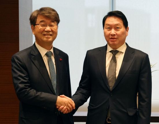 최태원 "노사관계는 한솥밥·한식구"…김지형 "파이 키우는 파트너십 필요"