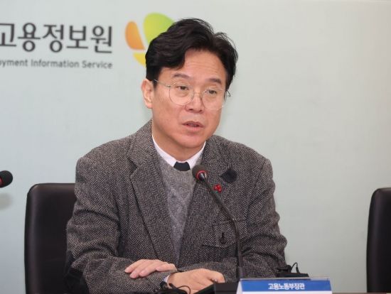 노사정 "2030년 실노동시간 OECD 평균 단축"…장시간 노동 구조 손본다