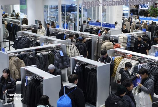 무신사 스탠다드, 올해 거래액 4700억원··· "내년 '1조원' 목표