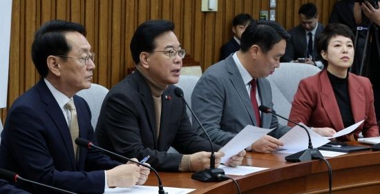 [포토] 국힘 "민주, 내란재판부법 수정 분칠했지만 위헌...철회해야"