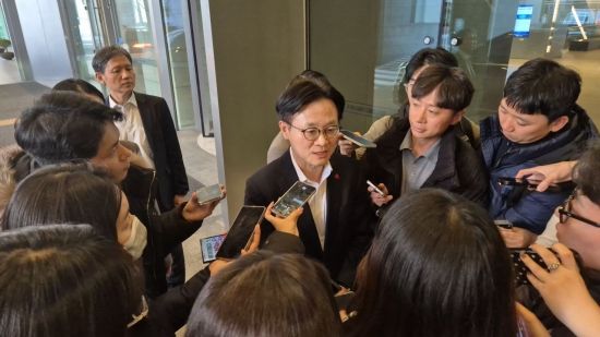 김정관 "내년 1분기 안에 '석유화학 최종 사업재편안' 나올 듯"