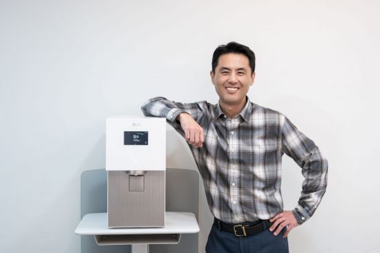 "겨울에도 얼음 먹네?"…LG, '사계절 얼음정수기'로 판 키운다