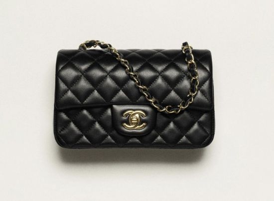 "샤넬백 빌려드립니다"…젊은층에 유행 중인 부업[세계는Z금]