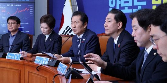 [포토] 정청래, '국민의힘-통일교 유착 확정되면 위헌정당 해산'