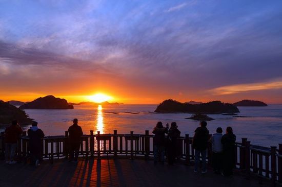 진도군, 2025 해넘이·2026 해맞이 행사 개최