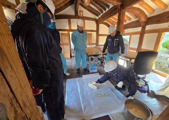 전주시 '전국 고택 관람환경개선 전통한지' 지원