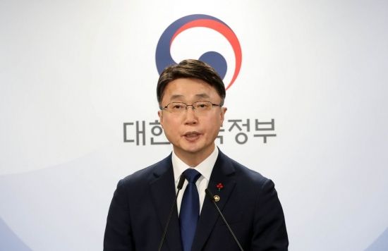 [포토] 류제명 차관, KT/LGU+ 침해사고 조사 결과 브리핑