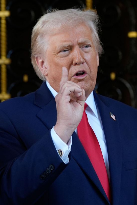 트럼프, '우크라 푸틴 관저 공격설'에 "그럴 때 아냐…화난다"