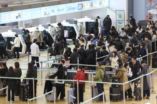 "변기보다 더럽다?"…공항서 세균 가장 많은 '이곳'