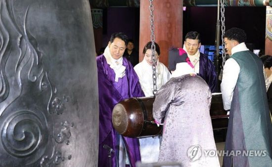 오세훈 "당 지도부, 계엄 사과하고 범보수 대통합 해야"