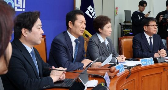 [포토] 정청래 "신상필벌 명확히 안하면 黨기강 무너져…공사 구분해야"