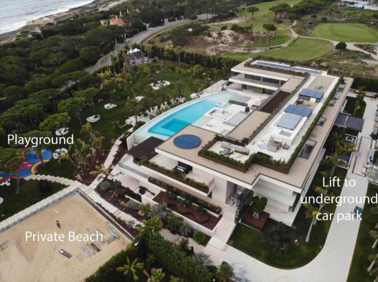 루이비통 벽화, 순금 수도꼭지…억만장자 호날두, 580억 고국 저택 들여다보니