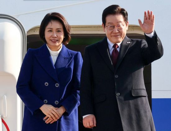 李대통령, 중국 베이징 도착…첫 일정 '동포간담회' 참석