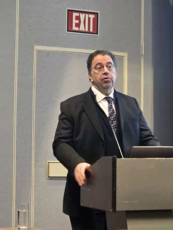 '노벨상' 애스모글루 "트럼프 2기서 美 민주주의 악화…韓 회복은 인상적"