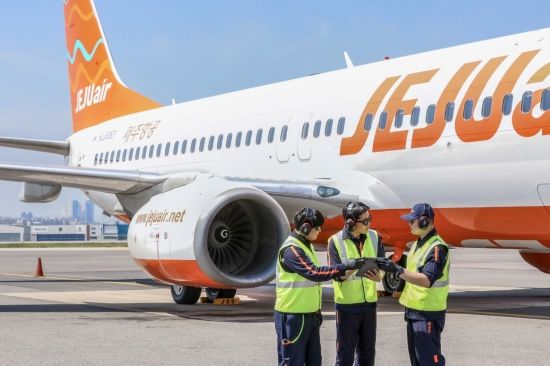 제주항공, 아마존웹서비스 AI로 운항 안정성 강화